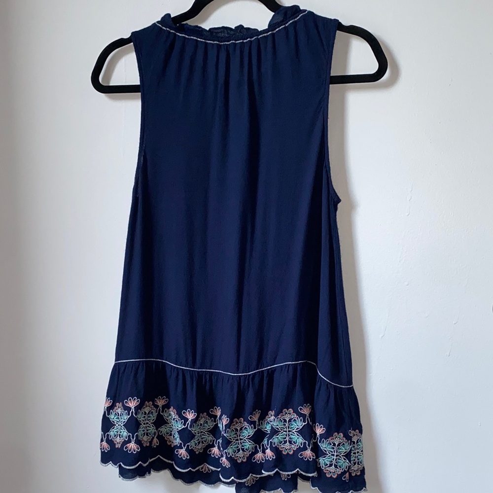 Max Studio Navy Embroidered Sleeveless Blouse - Picture 7 of 10